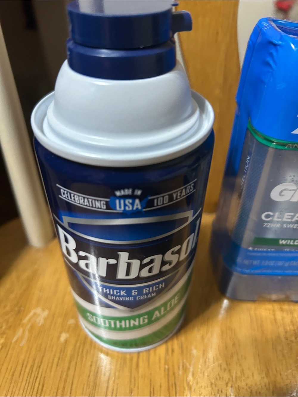 Barba Shaving Cream in Blue, White and Green - Picture 2 of 4